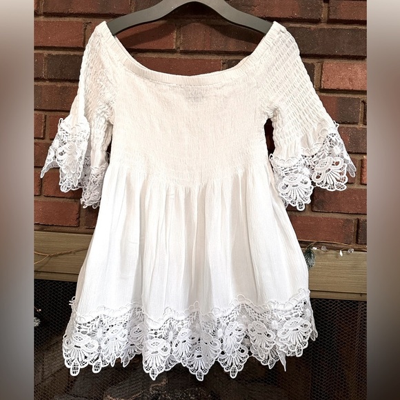 🛍️rue+ beautiful lace trimmed stretch top with off shoulders clean/ex/condition - Picture 1 of 7